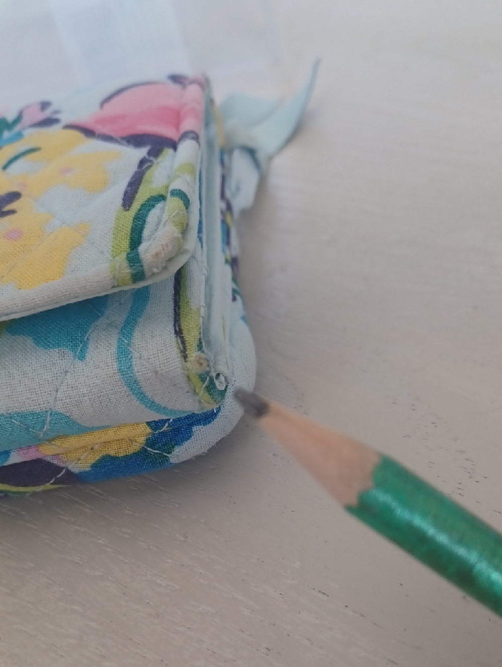 Vera Bradley RFID Wallet In The Marion Floral Pattern - Picture 17 of 17